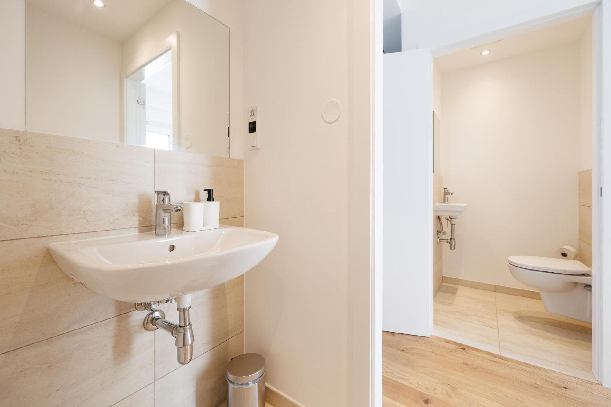 Symphony Apartments 38 - Modern Loft With Terrace And Grill In Central Location ウィーン エクステリア 写真