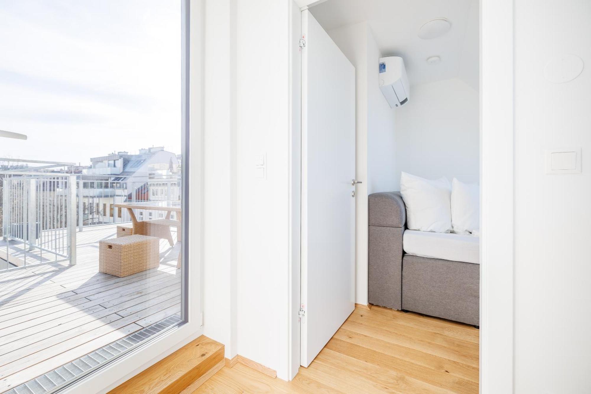 Symphony Apartments 38 - Modern Loft With Terrace And Grill In Central Location ウィーン エクステリア 写真