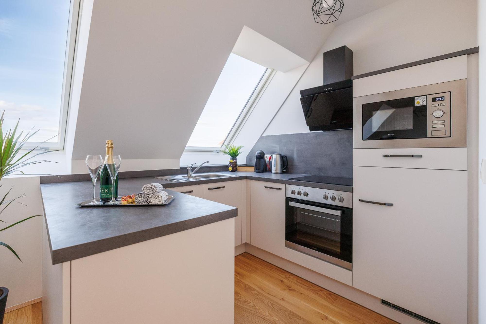 Symphony Apartments 38 - Modern Loft With Terrace And Grill In Central Location ウィーン エクステリア 写真