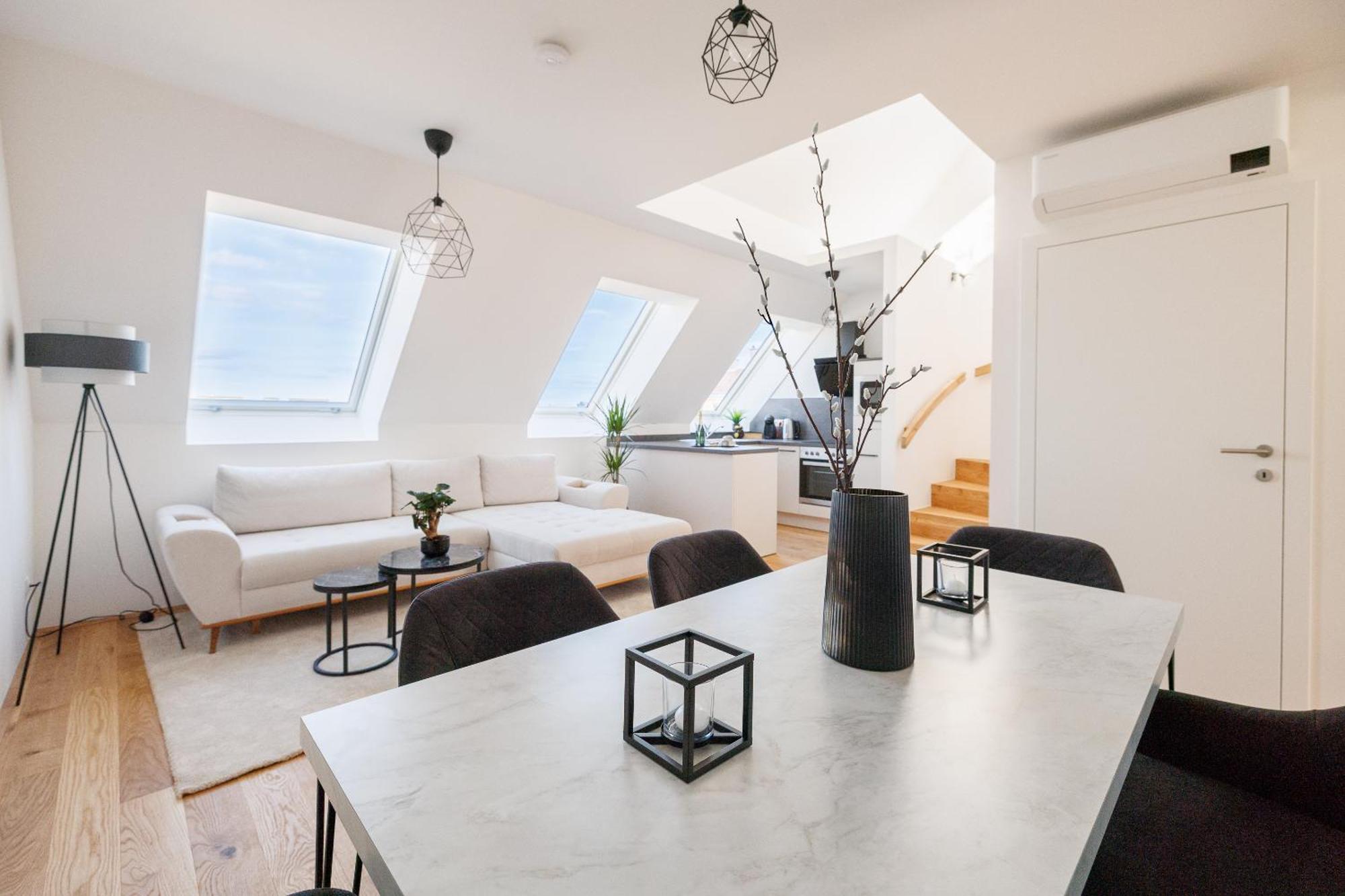 Symphony Apartments 38 - Modern Loft With Terrace And Grill In Central Location ウィーン エクステリア 写真