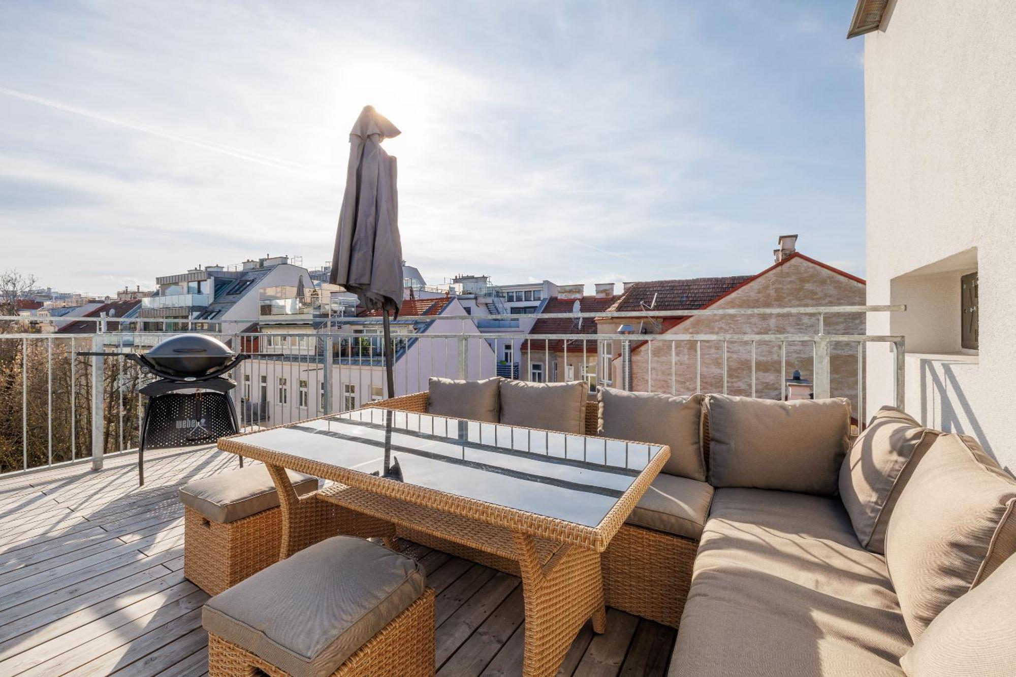Symphony Apartments 38 - Modern Loft With Terrace And Grill In Central Location ウィーン エクステリア 写真