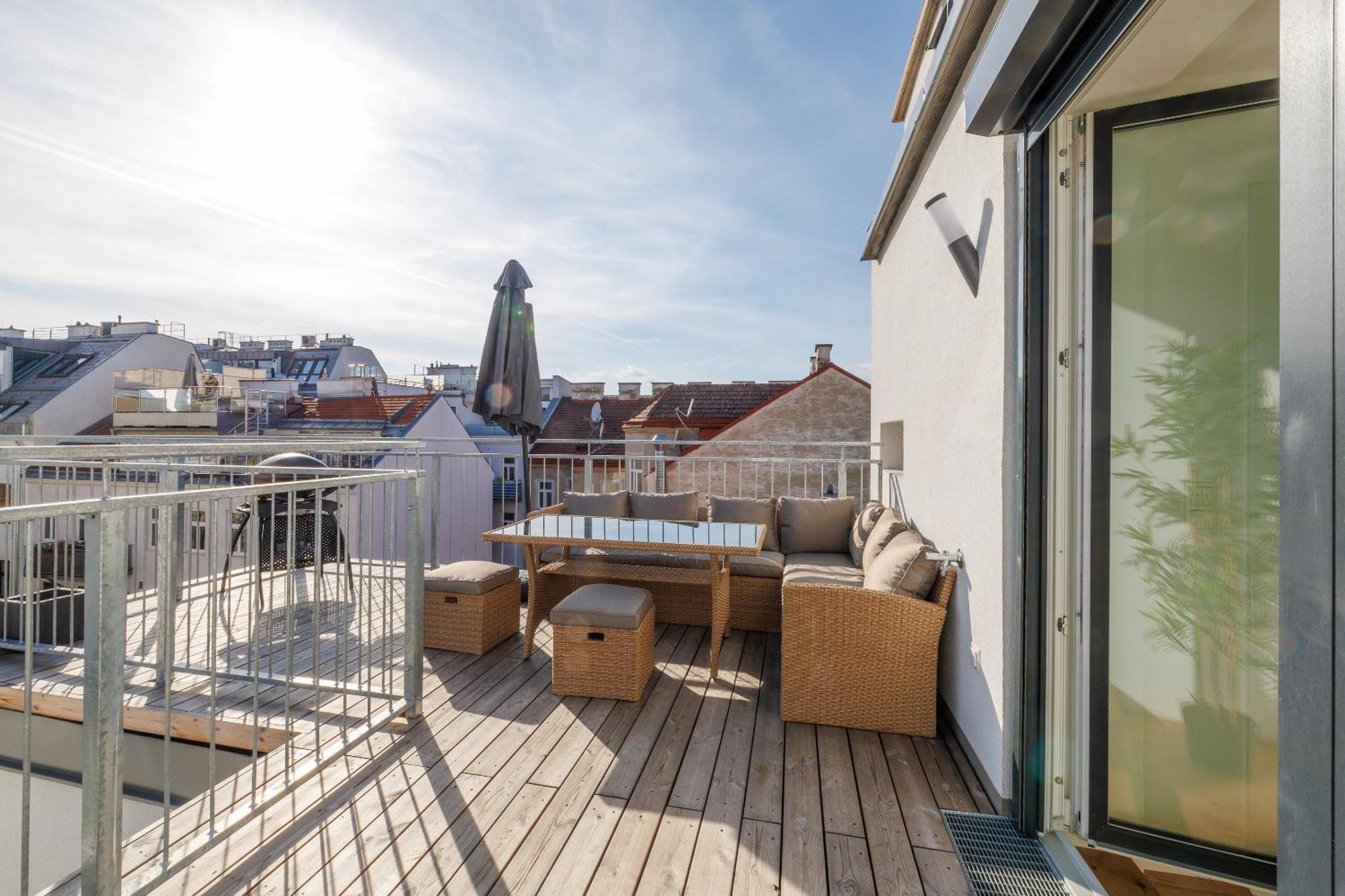 Symphony Apartments 38 - Modern Loft With Terrace And Grill In Central Location ウィーン エクステリア 写真